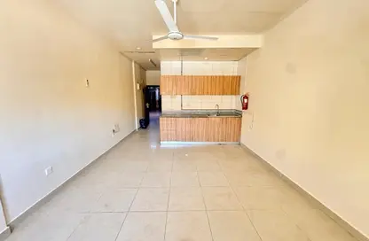 Apartment - Studio - 1 Bathroom for rent in Fire Station Road - Muwaileh - Sharjah
