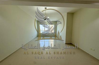 Apartment - 4 Bedrooms - 4 Bathrooms for rent in Al Khan Corniche - Al Khan - Sharjah Apartment - 4 Bedrooms - 4 Bathrooms for rent in Al Khan Corniche - Al Khan - Sharjah