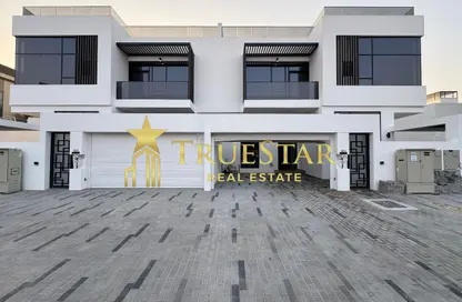 Villa - 6 Bedrooms - 7 Bathrooms for rent in Jumeirah 1 - Jumeirah - Dubai