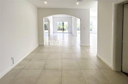 Villa - 5 Bedrooms - 5 Bathrooms for rent in Meadows 5 - Meadows - Dubai Villa - 5 Bedrooms - 5 Bathrooms for rent in Meadows 5 - Meadows - Dubai