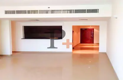 Apartment - 1 Bedroom - 2 Bathrooms for rent in Hub Canal 1 - Hub-Golf Towers - Dubai Sports City - Dubai Apartment - 1 Bedroom - 2 Bathrooms for rent in Hub Canal 1 - Hub-Golf Towers - Dubai Sports City - Dubai