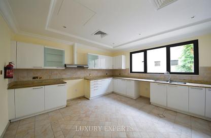 Villa - 5 Bedrooms - 5 Bathrooms for rent in Garden Homes Frond A - Garden Homes - Palm Jumeirah - Dubai