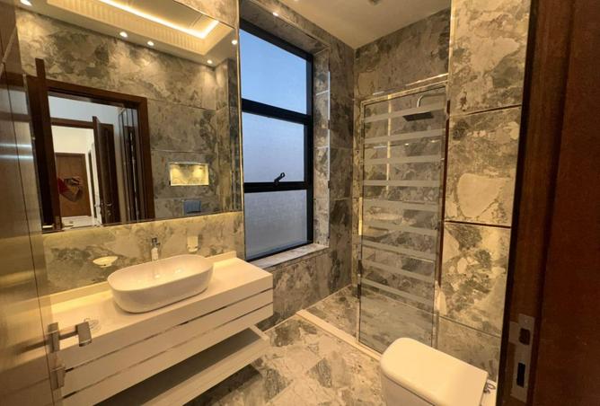 135612820 - Property Image 2