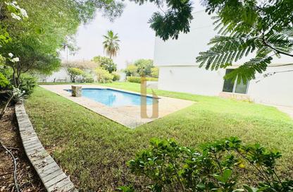 Villa - 5 Bedrooms - 5 Bathrooms for rent in Jumeirah 1 Villas - Jumeirah 1 - Jumeirah - Dubai