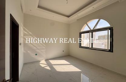 Villa - 5 - 7+ for rent in Al Hooshi Villas - Hoshi - Al Badie - Sharjah