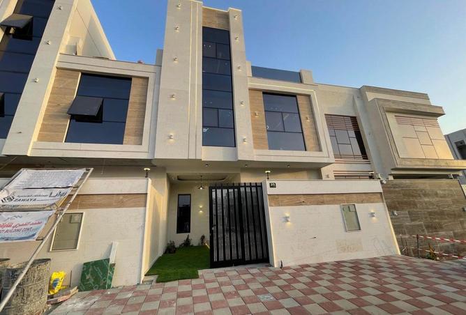 113704354 - Property Image 2