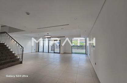 Villa - 5 - 5 for rent in Dubai Investment Park 1 (DIP 1) - Dubai Investment Park (DIP) - Dubai Villa - 5 - 5 for rent in Dubai Investment Park 1 (DIP 1) - Dubai Investment Park (DIP) - Dubai