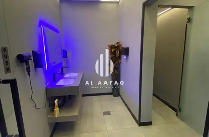 شقة - 2 غرف نوم - 3 حمامات للايجار في المجاز 3 - المجاز - الشارقة