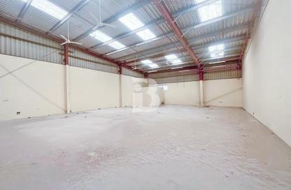 Warehouse - Studio for rent in Phase 2 - Dubai Investment Park (DIP) - Dubai