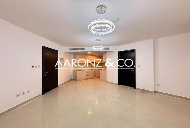 53163789 - Property Main Image