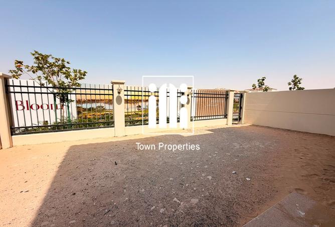 Luxury Living | 3BR + Maid TH | First Residential — photo 3