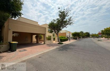 Villa - 5 Bedrooms - 6 Bathrooms for rent in Meadows 6 - Meadows - Dubai