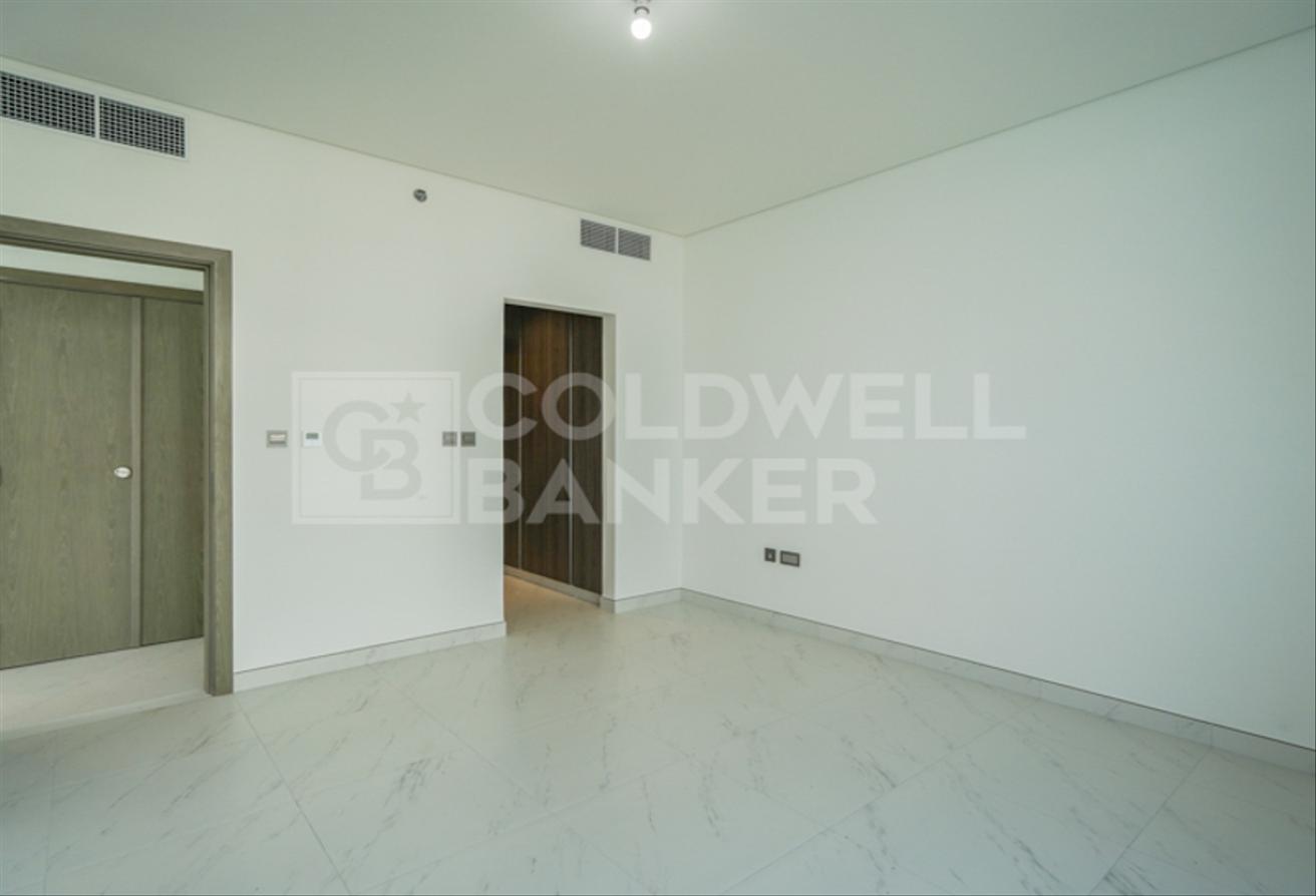 Vacant | Unfurnished | Multiple Cheques photo 12