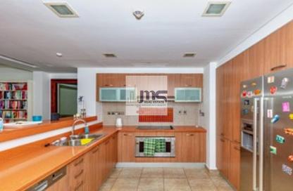 Apartment - 2 - 3 for rent in Marina Residences 6 - Marina Residences - Palm Jumeirah - Dubai