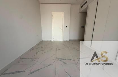 شقة - غرفة نوم - 2 حمامات للايجار في بناية كاي 10 - مجمع دبي ريزيدنس - دبي شقة - غرفة نوم - 2 حمامات للايجار في بناية كاي 10 - مجمع دبي ريزيدنس - دبي