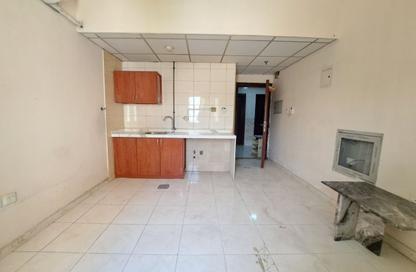 Apartment - Studio - 1 for rent in Muwailih Building - Muwaileh - Sharjah Apartment - Studio - 1 for rent in Muwailih Building - Muwaileh - Sharjah