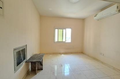 Apartment - Studio - 1 for rent in Muwailih Building - Muwaileh - Sharjah