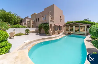 فيلا - 2 غرف نوم - 3 حمامات للايجار في الينابيع1 - الينابيع - دبي