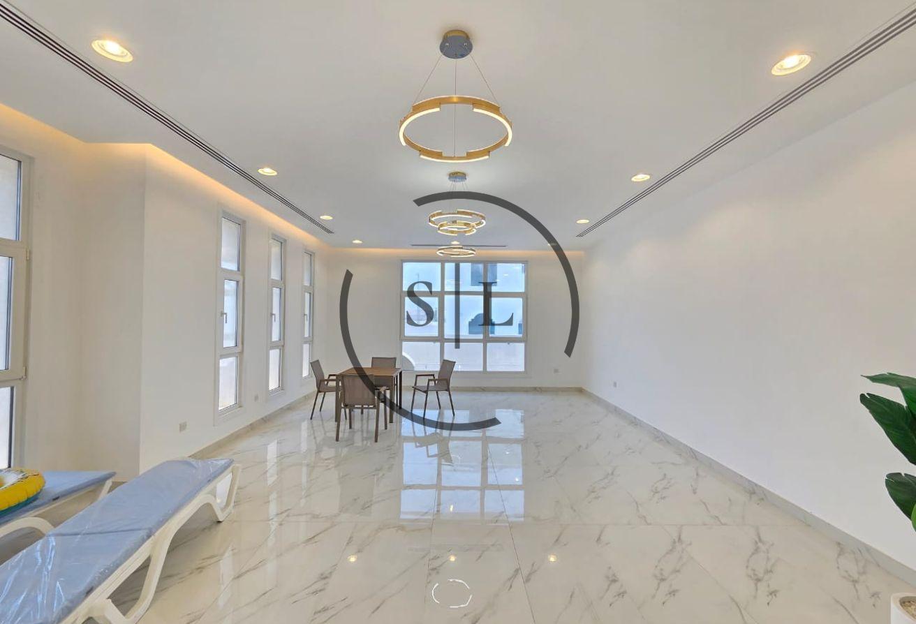 Brand New Luxury Villa with Pool, Lift and Garden photo 10