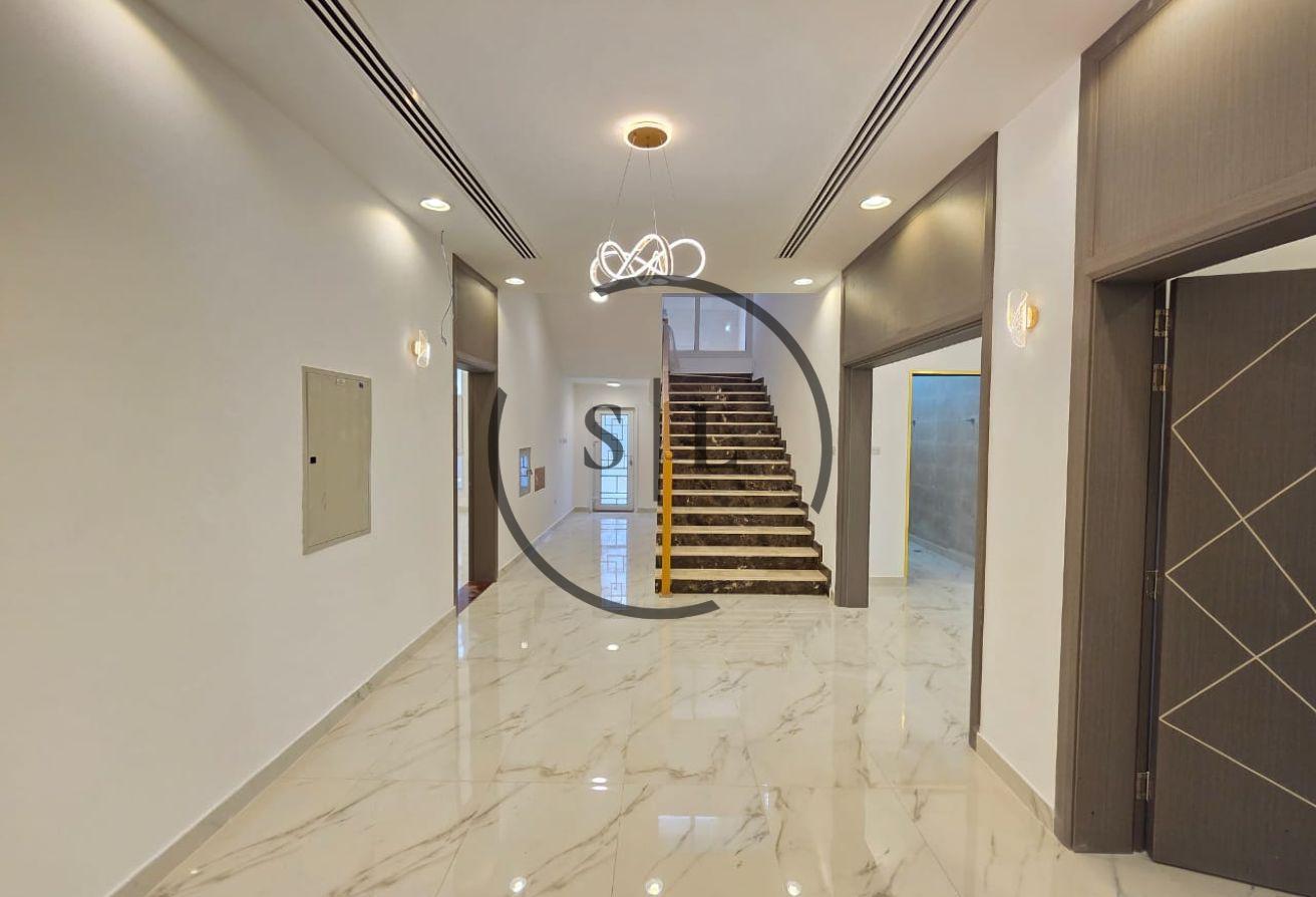 Brand New Luxury Villa with Pool, Lift and Garden photo 13