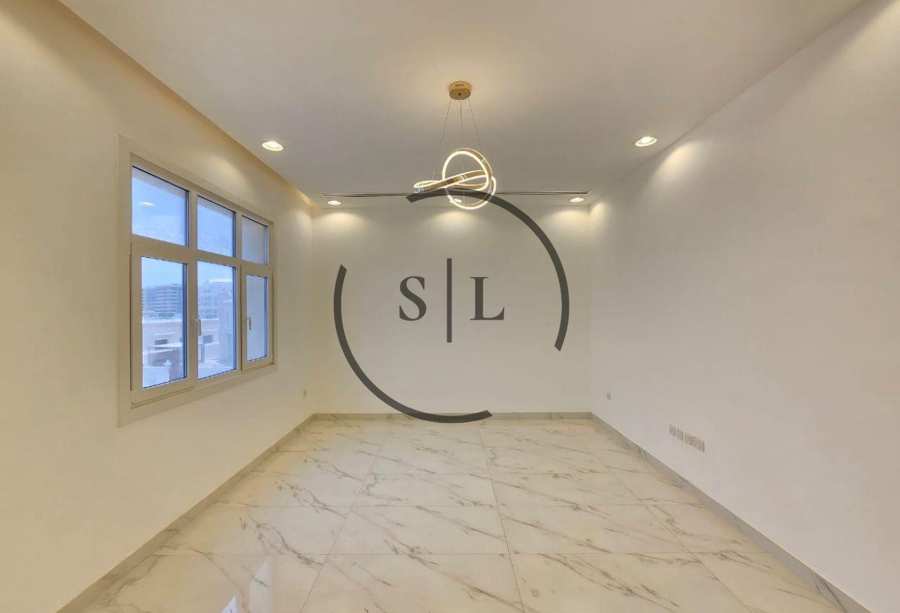 Brand New Luxury Villa with Pool, Lift and Garden photo 17