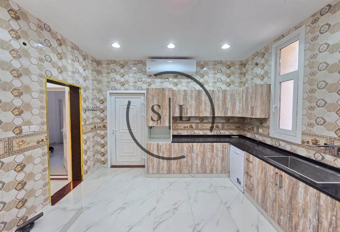 Brand New Luxury Villa with Pool, Lift and Garden photo 16