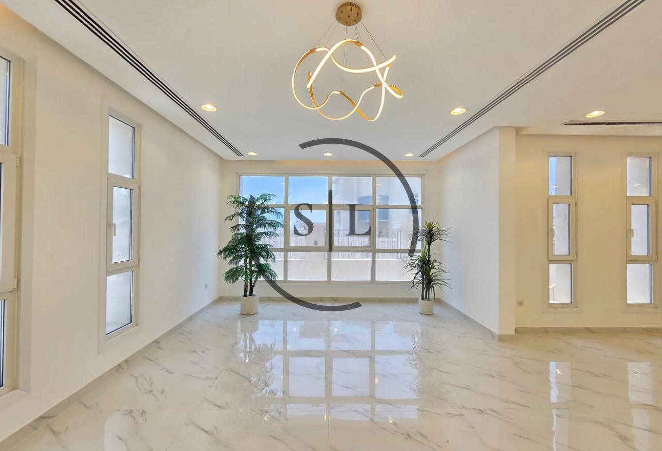 Brand New Luxury Villa with Pool, Lift and Garden photo 7