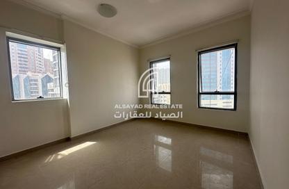 Apartment - 2 Bedrooms - 3 Bathrooms for rent in Thuraya Al Majaz Building - Al Majaz 3 - Al Majaz - Sharjah Apartment - 2 Bedrooms - 3 Bathrooms for rent in Thuraya Al Majaz Building - Al Majaz 3 - Al Majaz - Sharjah