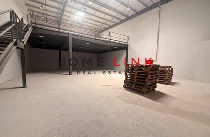 Warehouse - Studio for rent in Emirates Industrial City - Sharjah