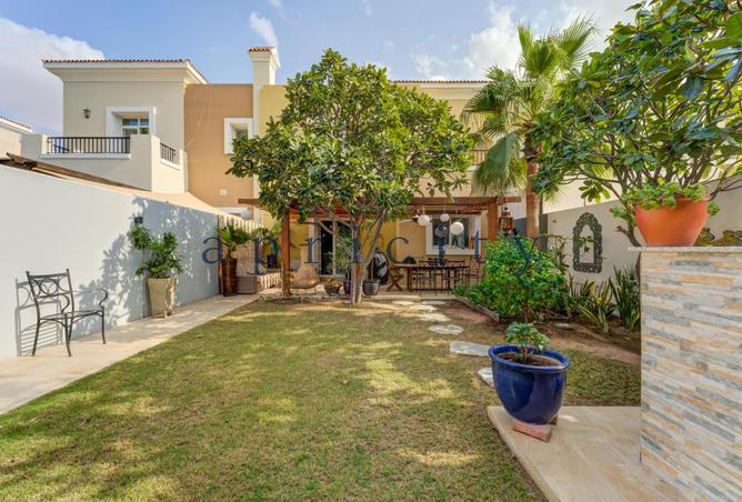 94014737 - Property Main Image