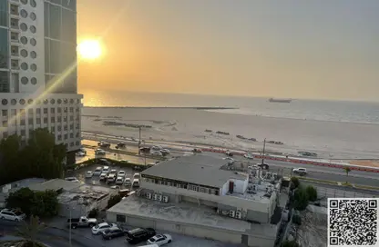 Apartment - 1 Bedroom - 2 Bathrooms for rent in Ajman Corniche Residences - Ajman Corniche Road - Ajman