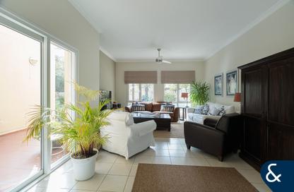 Villa - 4 - 4 for sale in Meadows 8 - Meadows - Dubai Villa - 4 - 4 for sale in Meadows 8 - Meadows - Dubai