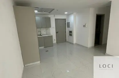 شقة - 2 غرف نوم - 3 حمامات للايجار في اكويتي هوم ب - اكويتي هوم - الفرجان - دبي