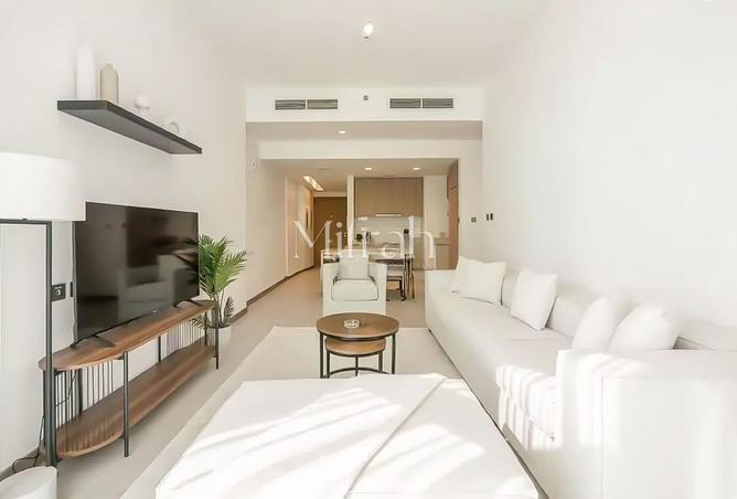 Luxury Furnished | High Floor | Canal View