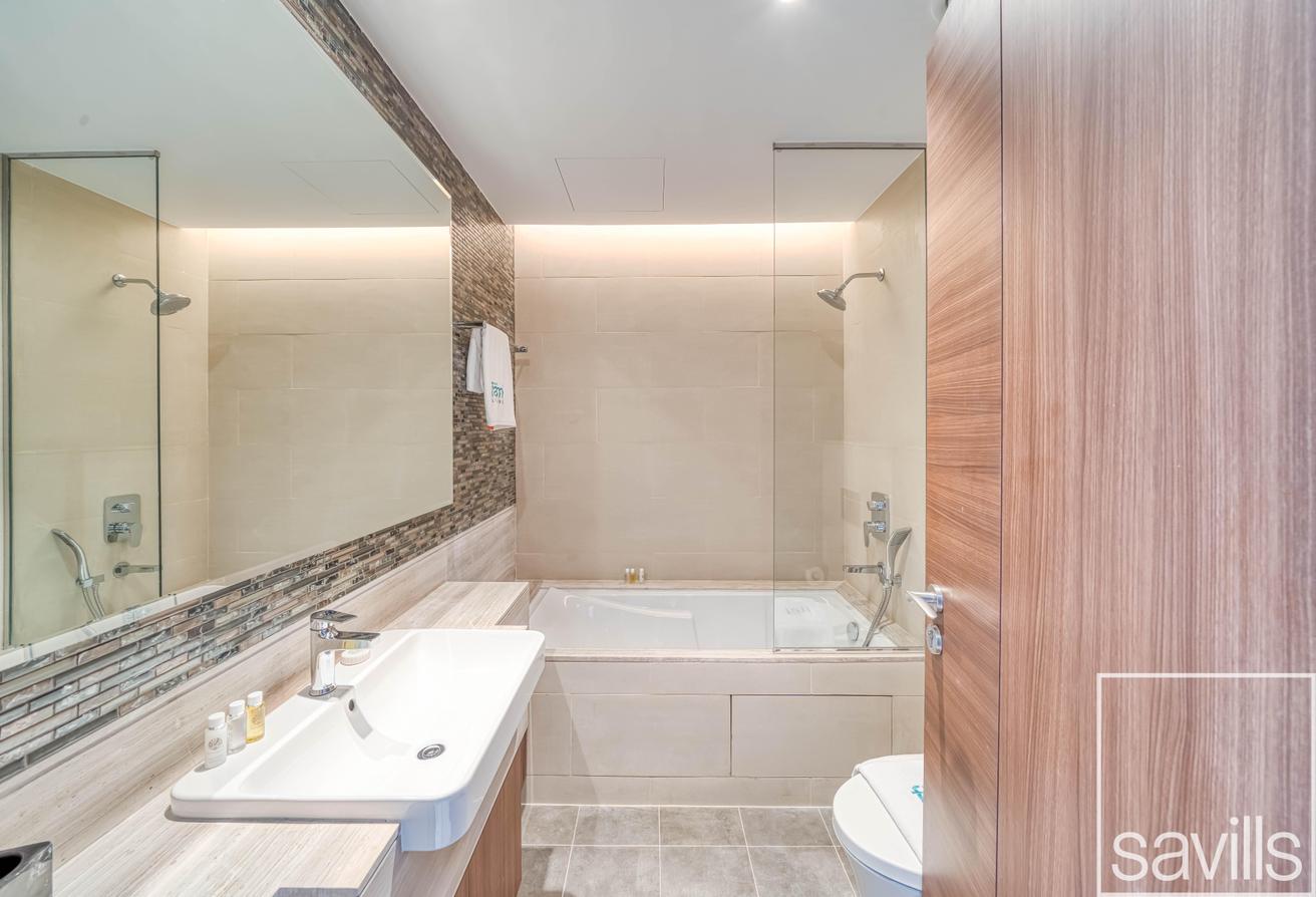 Skyline Luxury | Fully Furnished | Canal View photo 17