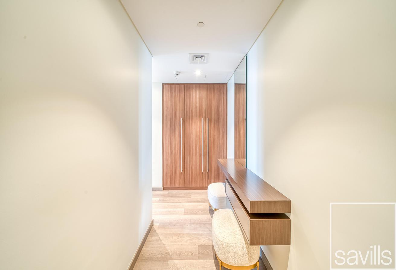 Skyline Luxury | Fully Furnished | Canal View photo 12