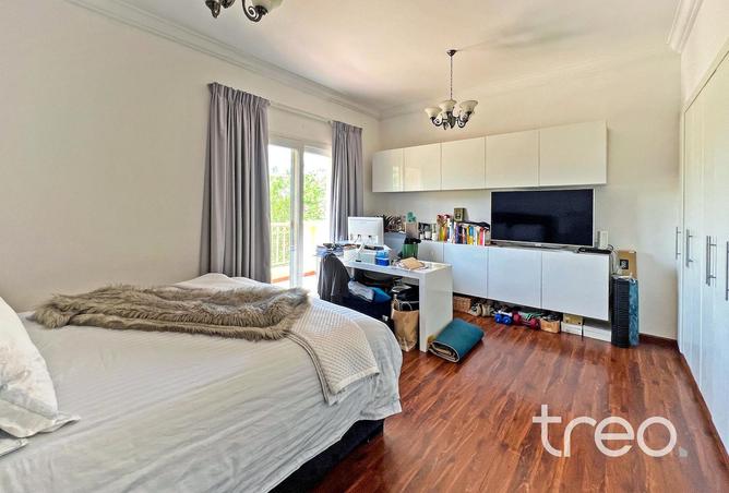 71118081 - Property Image 3