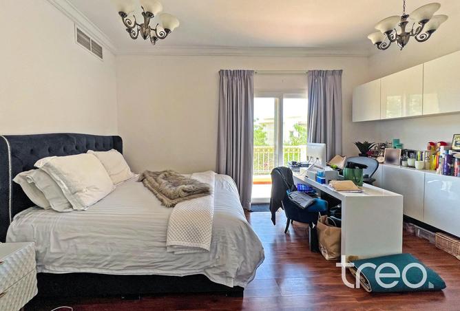 71118081 - Property Image 2