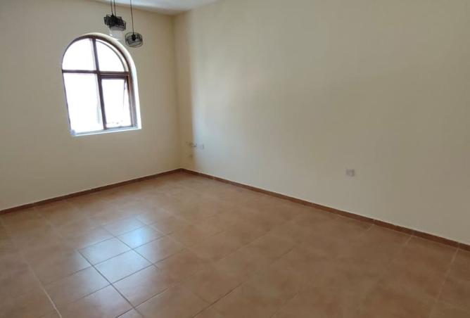 122452236 - Property Image 2