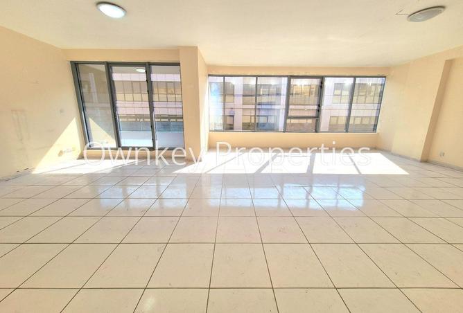 69890069 - Property Image 3