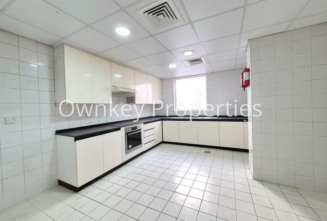 69890069 - Property Image 2