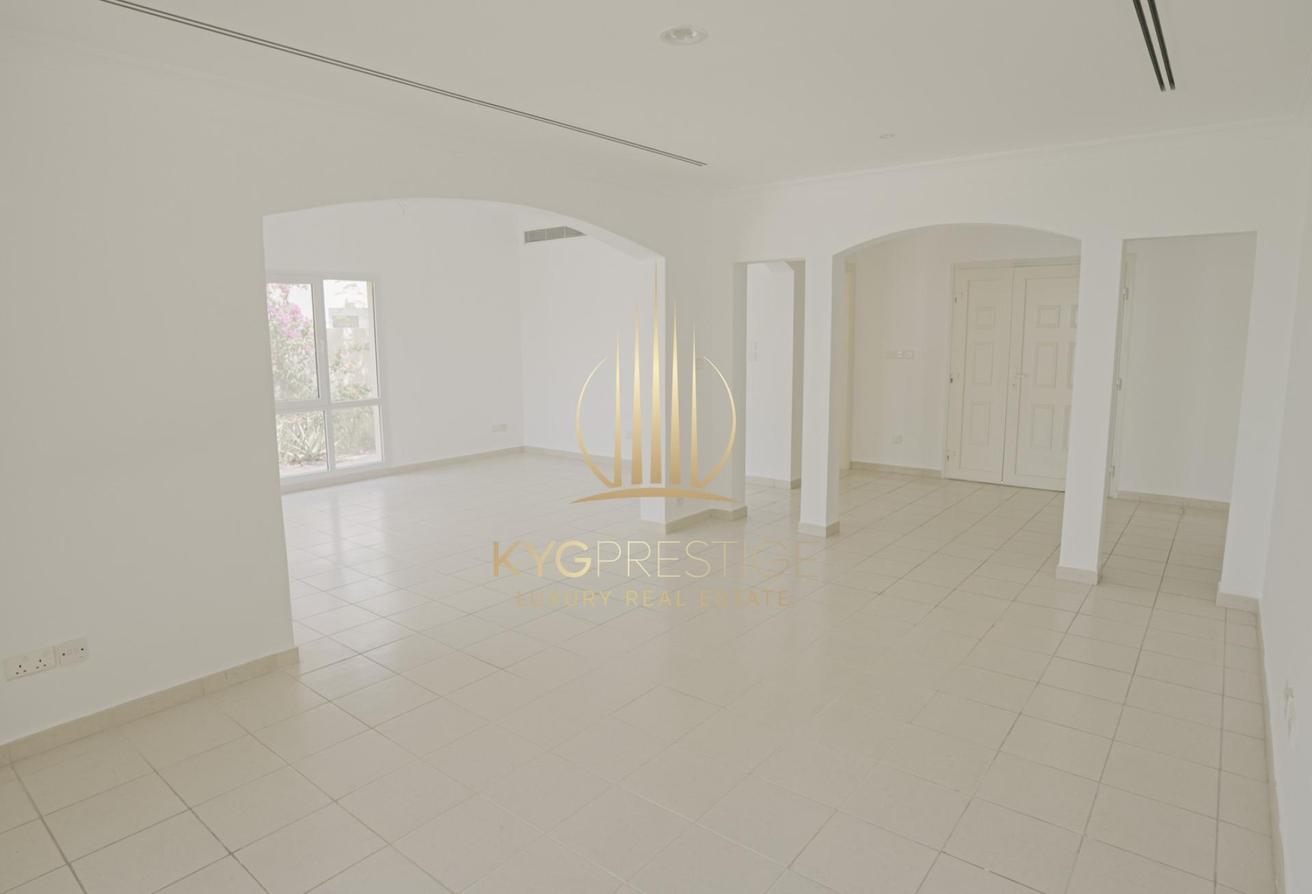 5BR Large Layout | Skyline View | Quiet Location photo 2