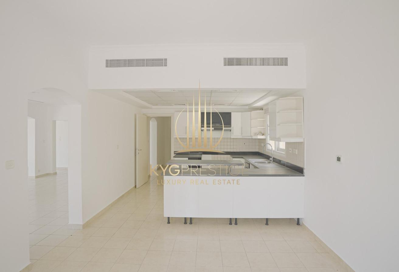 5BR Large Layout | Skyline View | Quiet Location photo 7