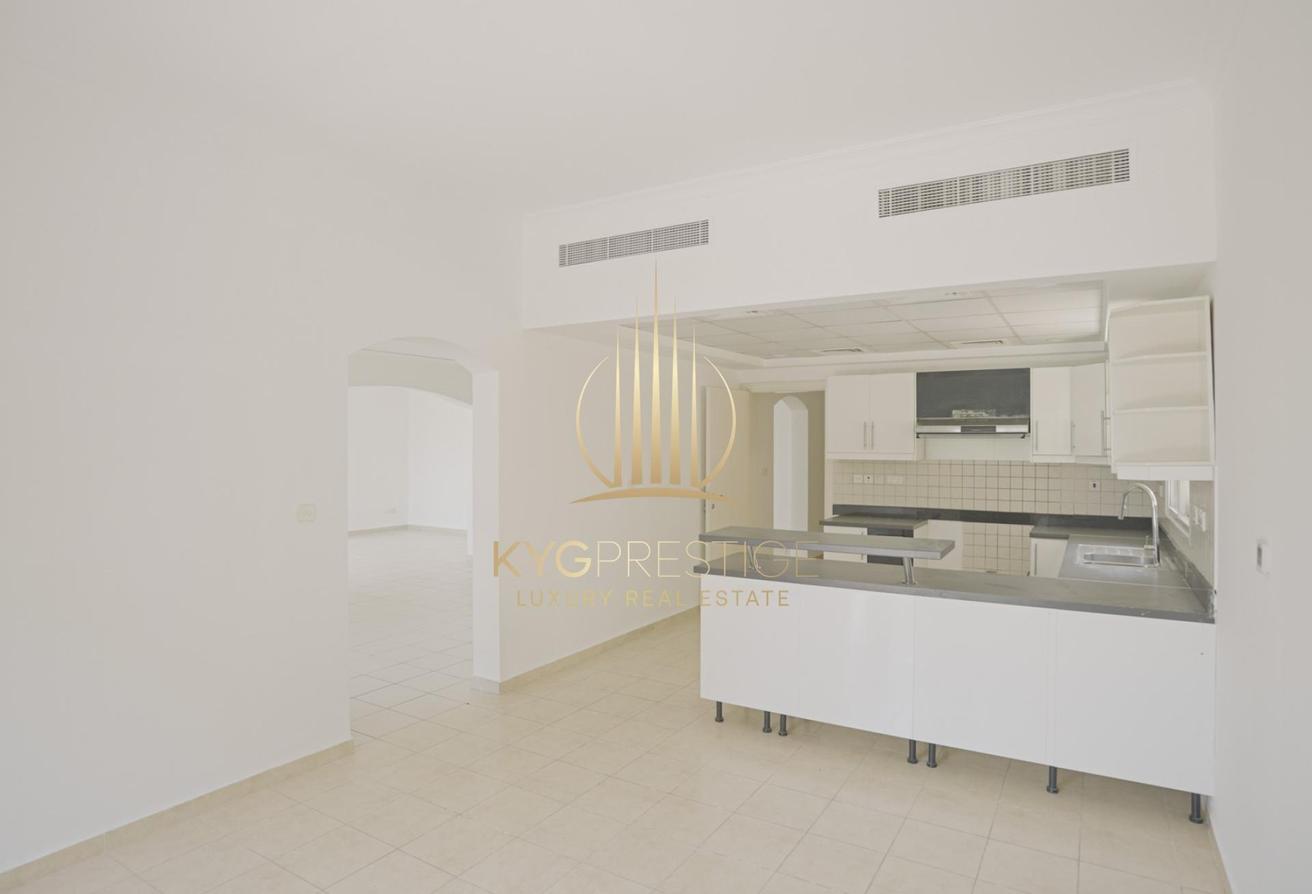 5BR Large Layout | Skyline View | Quiet Location photo 8