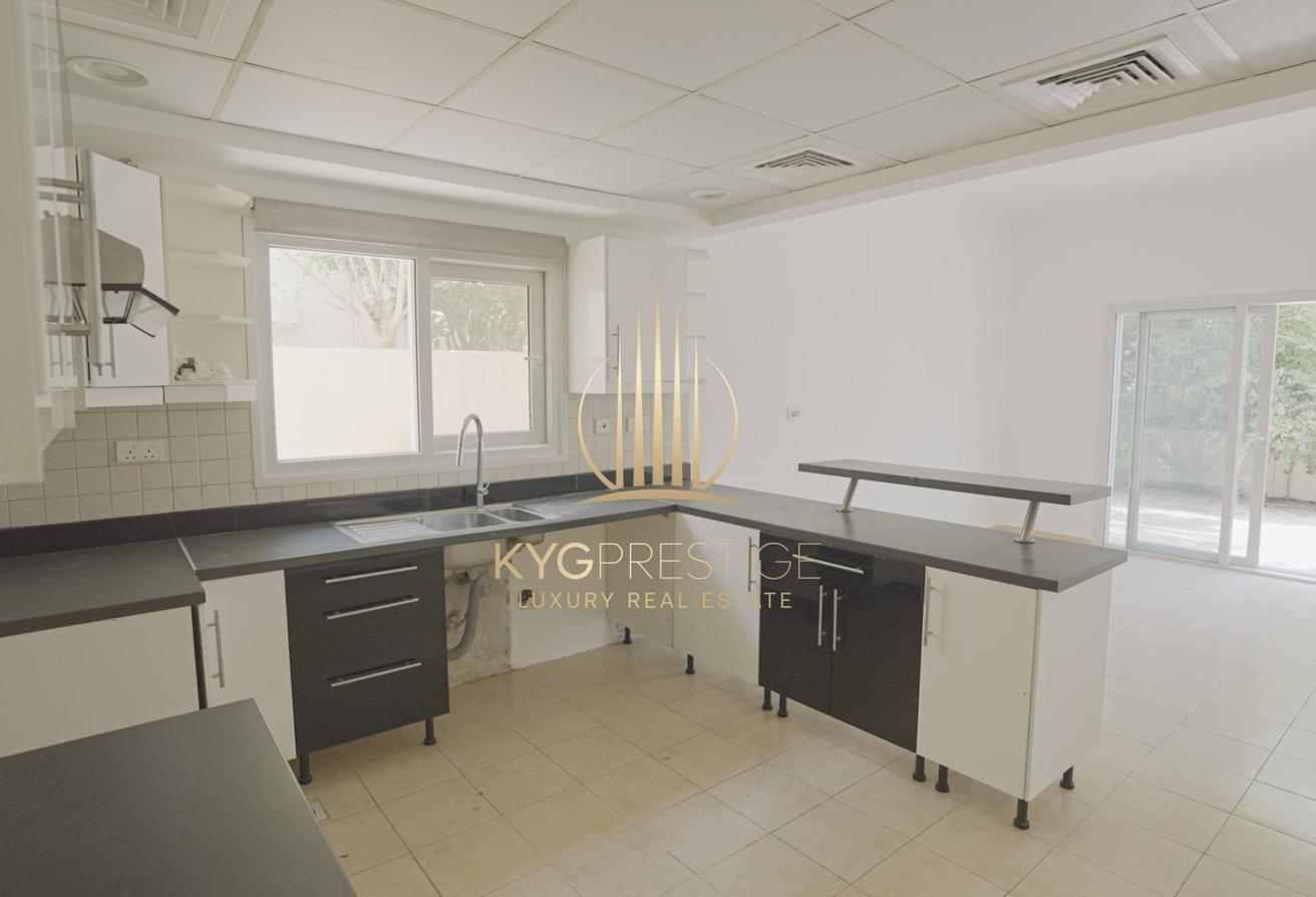 5BR Large Layout | Skyline View | Quiet Location photo 10