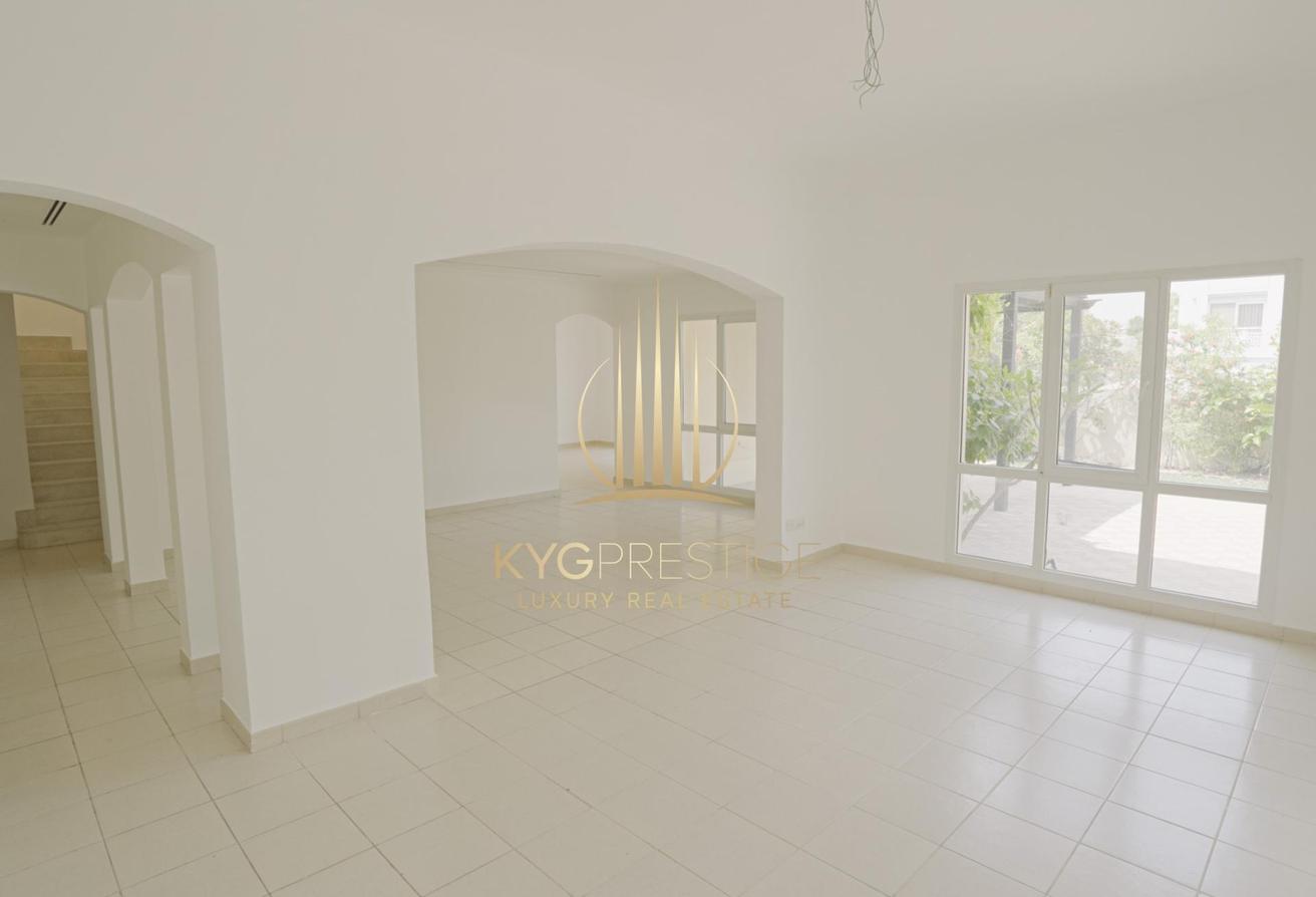 5BR Large Layout | Skyline View | Quiet Location photo 4