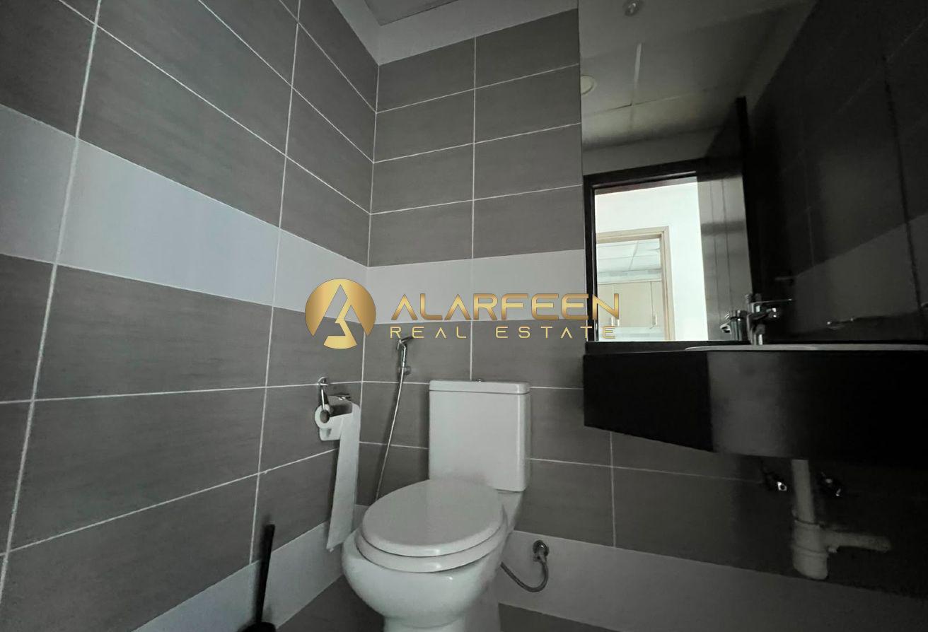 Modern Apartment | Best Amenities | Spacious photo 9