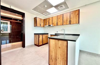 Apartment - Studio - 1 Bathroom for rent in Tourist Club Area - Abu Dhabi