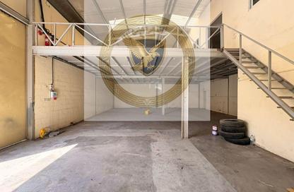 Warehouse - Studio - 1 Bathroom for rent in Industrial Building 13 - Industrial Area 13 - Sharjah Industrial Area - Sharjah