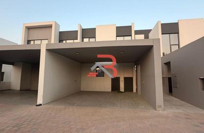 Villa - 3 - 4 for rent in La Rosa 1 - La Rosa - Villanova - Dubai Villa - 3 - 4 for rent in La Rosa 1 - La Rosa - Villanova - Dubai